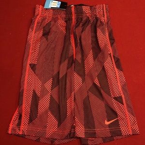 Nike shorts NWT!!